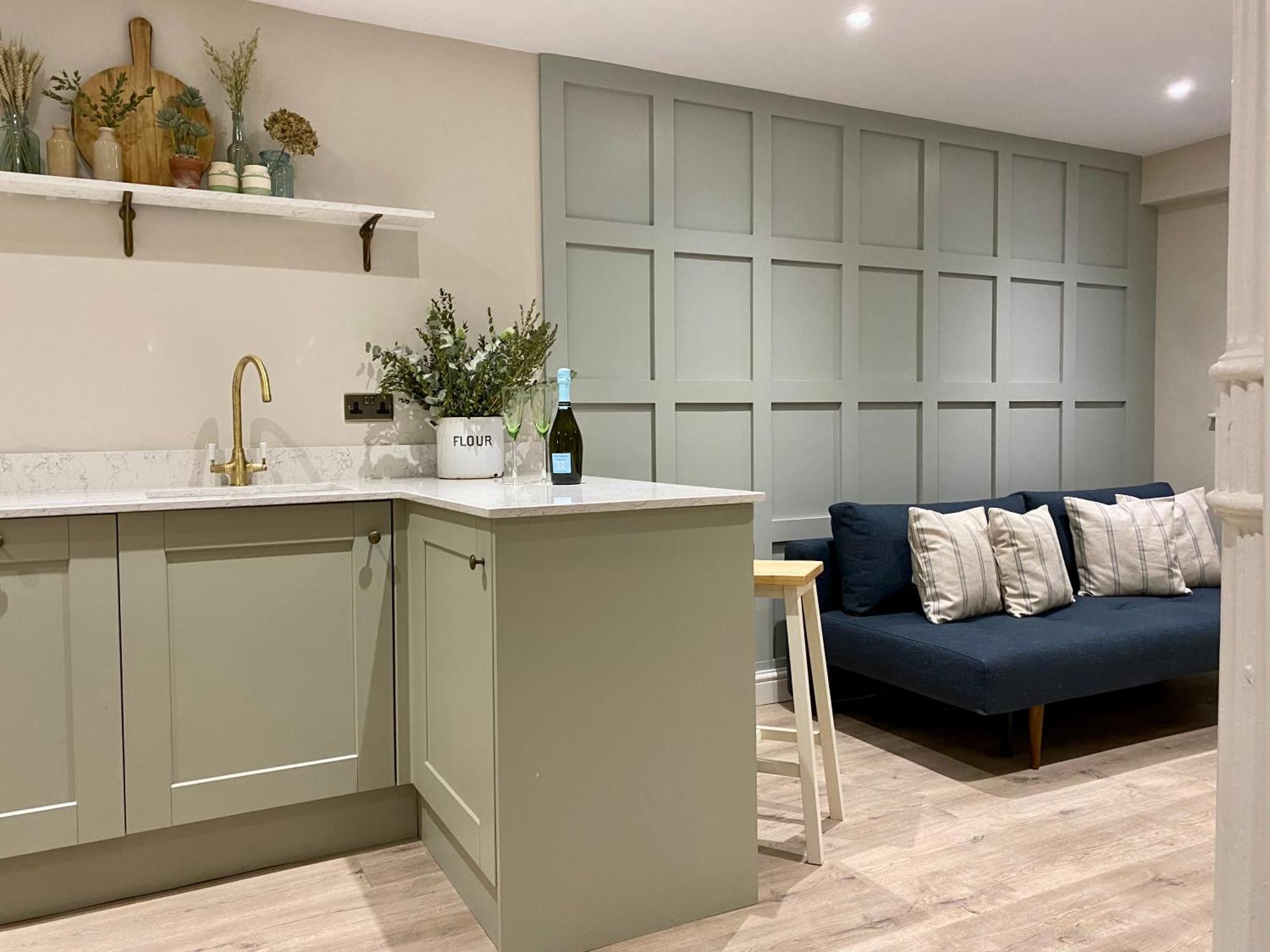 Victoria Bar Walls By Chateau Anna, Central York - Free Parking Екстериор снимка